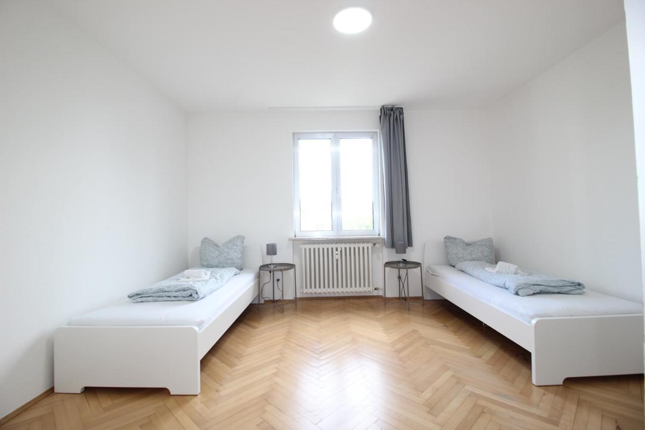 Apartmenthaus Kitzingen - Grosszuegige Wohnungen Fuer Je 6 Personen Mit Balkon Екстер'єр фото