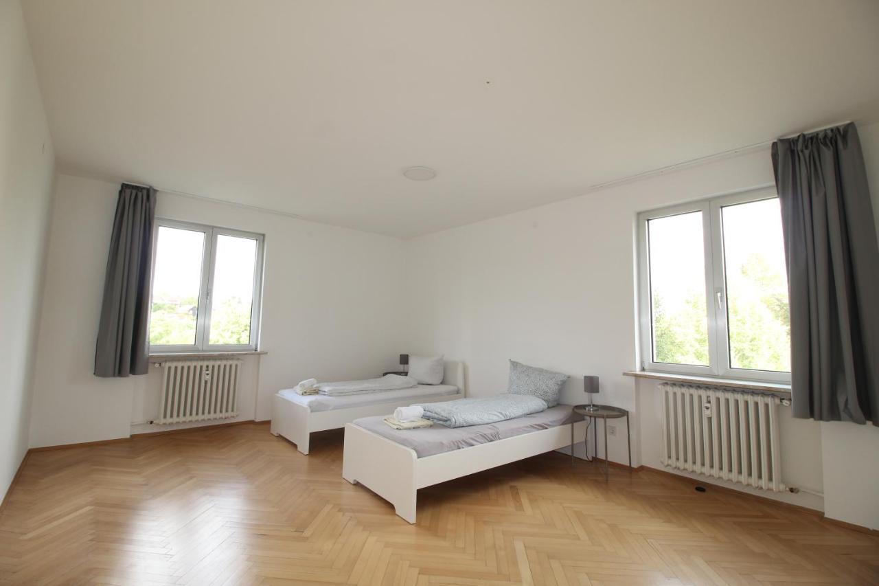 Apartmenthaus Kitzingen - Grosszuegige Wohnungen Fuer Je 6 Personen Mit Balkon Екстер'єр фото