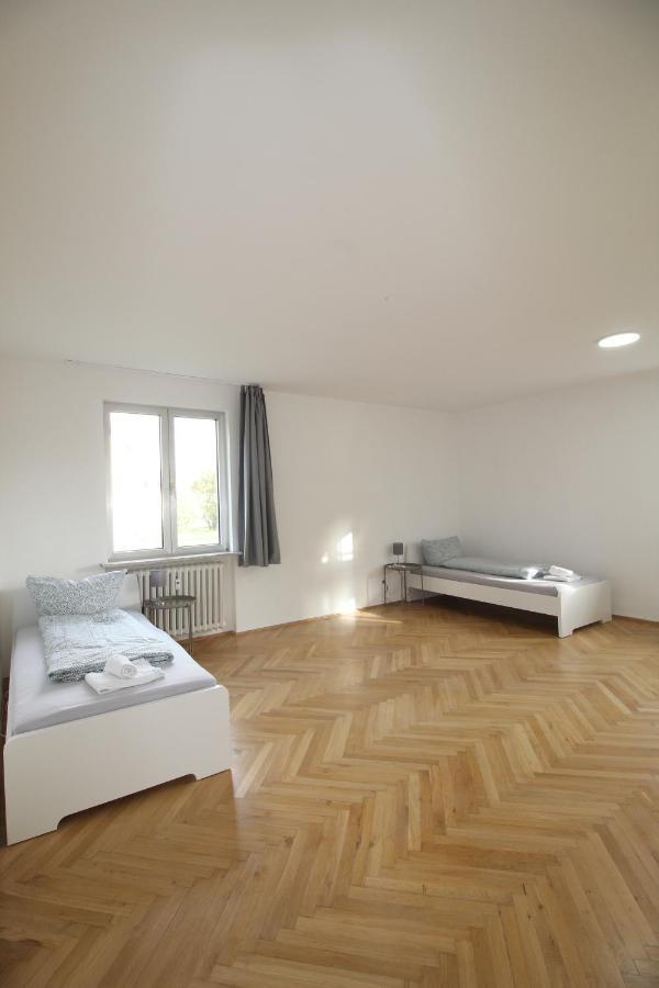 Apartmenthaus Kitzingen - Grosszuegige Wohnungen Fuer Je 6 Personen Mit Balkon Екстер'єр фото