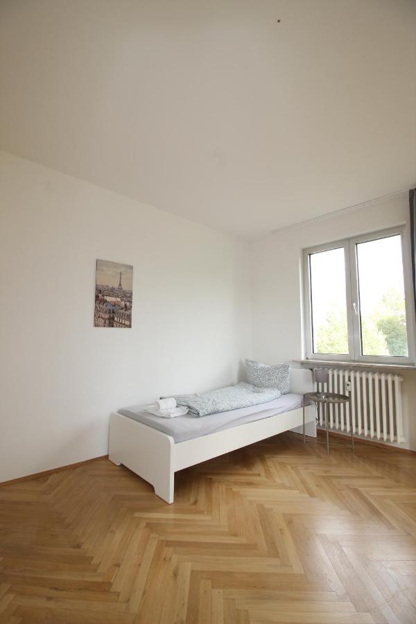 Apartmenthaus Kitzingen - Grosszuegige Wohnungen Fuer Je 6 Personen Mit Balkon Екстер'єр фото